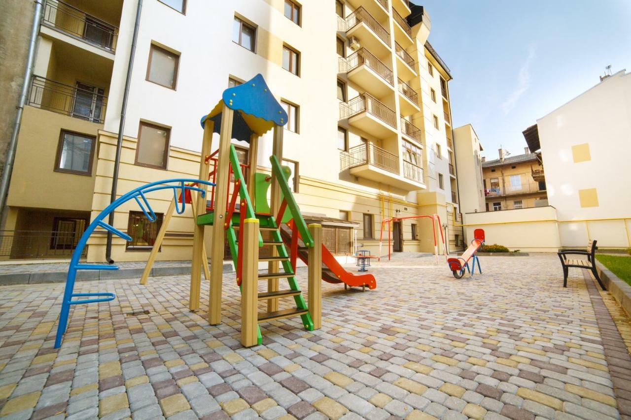 Bonapart Delux Leópolis Exterior foto